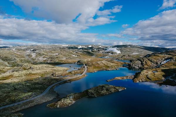 journey-aurora-salmon-leroy-finnair-cargo